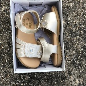 Gold Toddler Sandler’s..💕 New.. Never worn..
